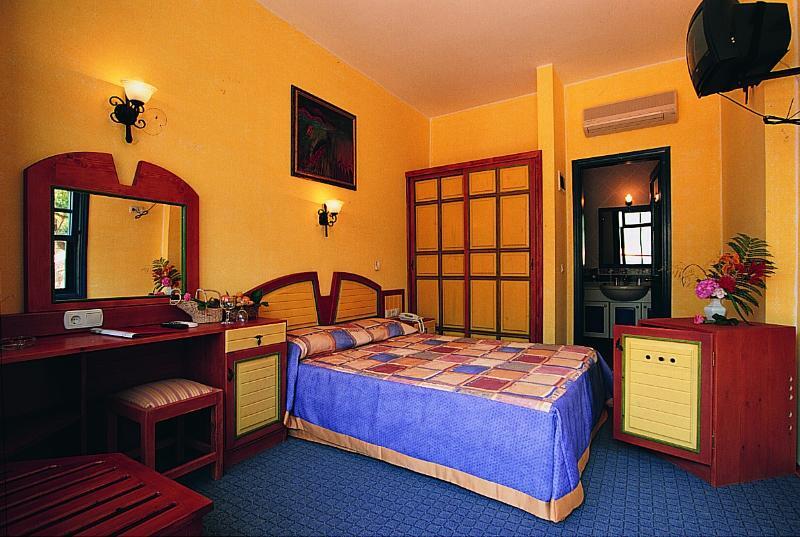 Bellevue Hotel Ölüdeniz Esterno foto